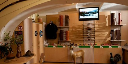 Parcours - Spezielles Zubehör nach Kundenwunsch: Lederwaren - Köflach - Kaufmann Bogensport