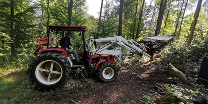 Parcours - Geschäftsform: Verein - Österreich - Wenn Not an der Frau ist, dann kommt Seppi mit Traktor - Die Bogenflüsterei
