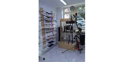 Parcours - Spezielles Zubehör nach Kundenwunsch: Lederwaren - Waldviertel - Bogensportfachhandel PinPoint-Arrow/Renee Minarik 