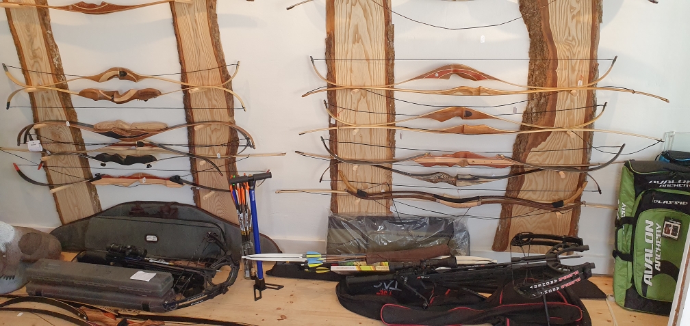 3D archery course - Bogen Sortiment: Langbögen - Black Bow Traditionell