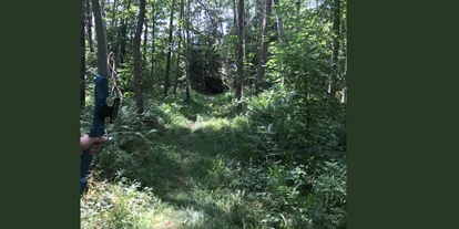 3D archery course - Kaufering - Bei der Grizzly Familie stieß nicht nur mein Handy an seine Grenzen, sondern wir mussten auch etwas näher rangehen um nicht zu viele Pfeile in der Botanik zu verlieren. - Gut Moosmühle