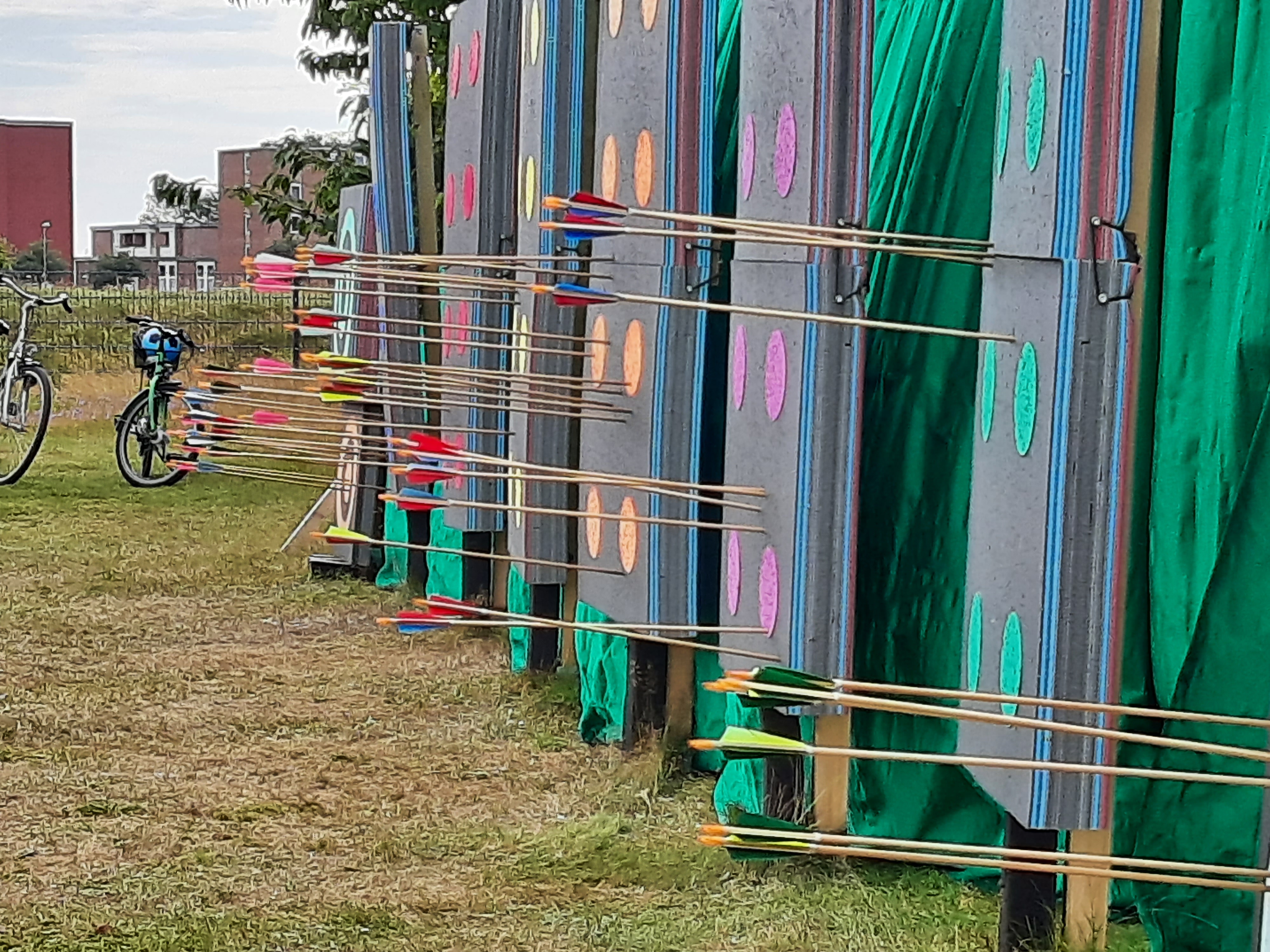 3D Parcour Bogensport - Verleihmaterial: mit Voranmeldung möglich - Die Übungsbahn wird reichlich genutzt - Nordpfeil Bogenbau und Bogenschießen 